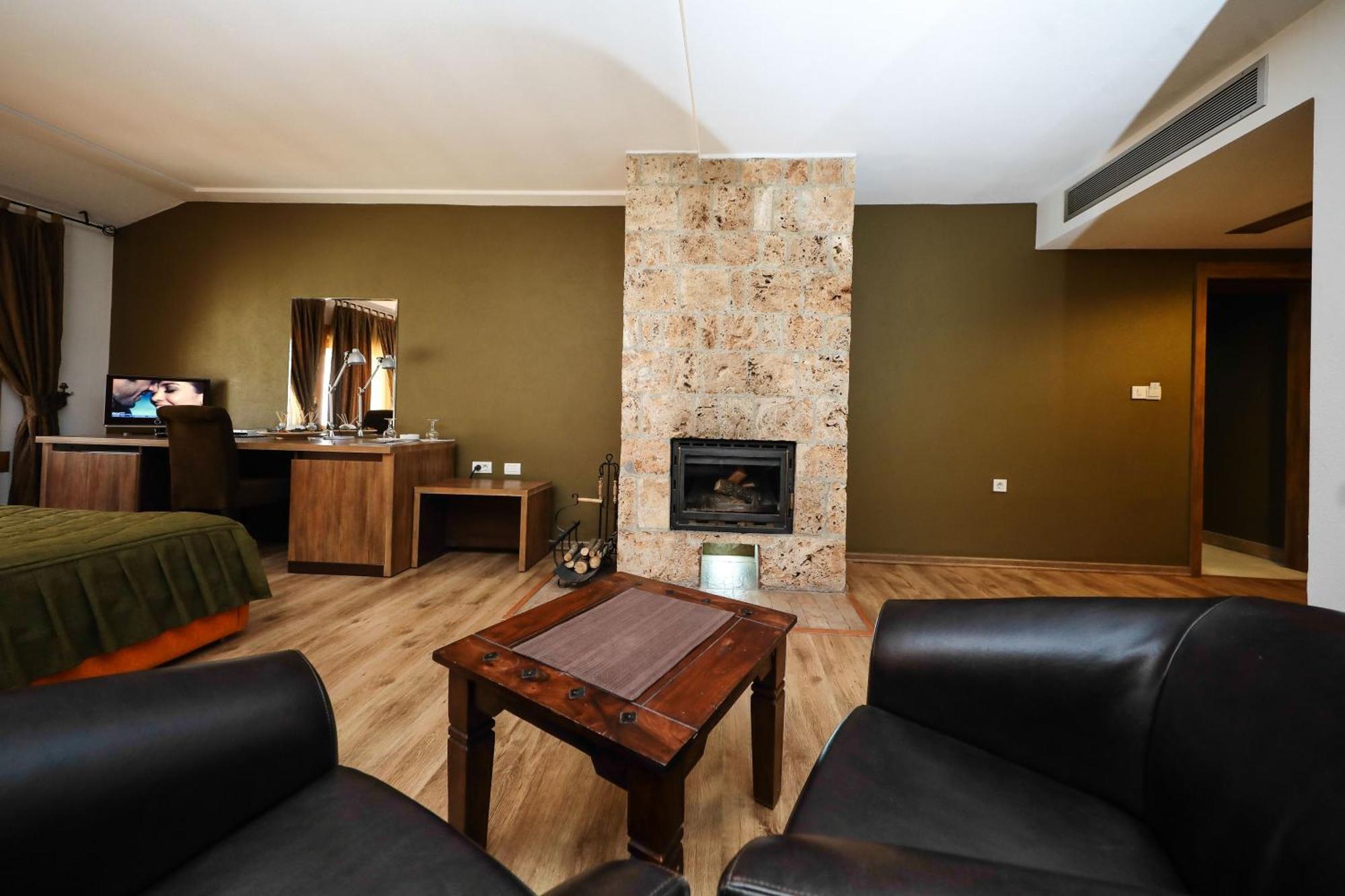 Hotel Carshia E Jupave Gjakova Exteriér fotografie