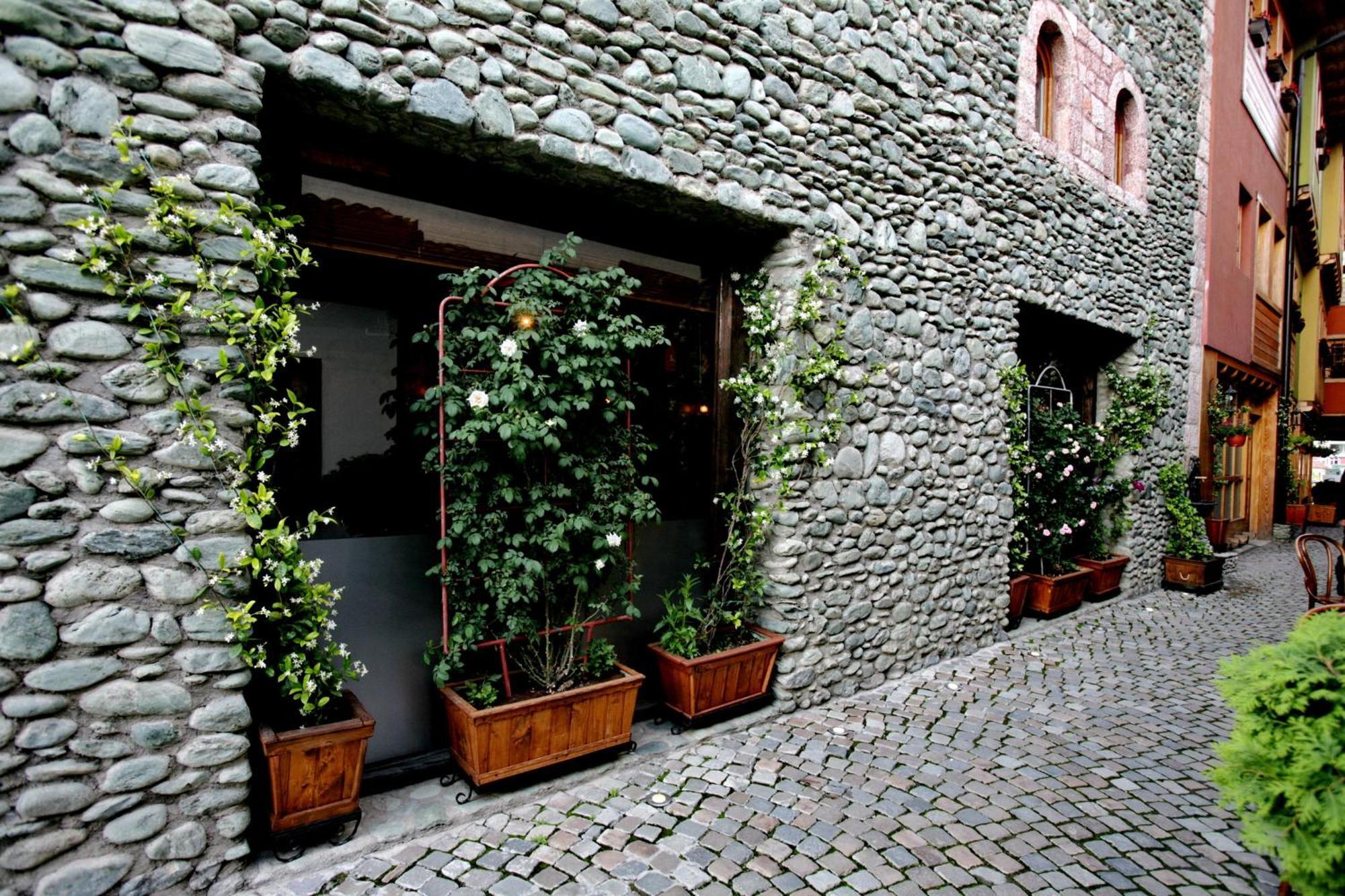Hotel Carshia E Jupave Gjakova Exteriér fotografie
