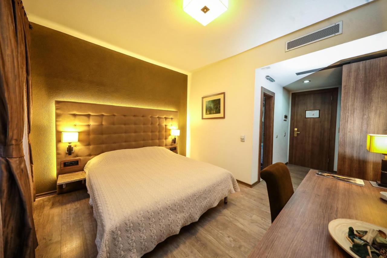 Hotel Carshia E Jupave Gjakova Exteriér fotografie