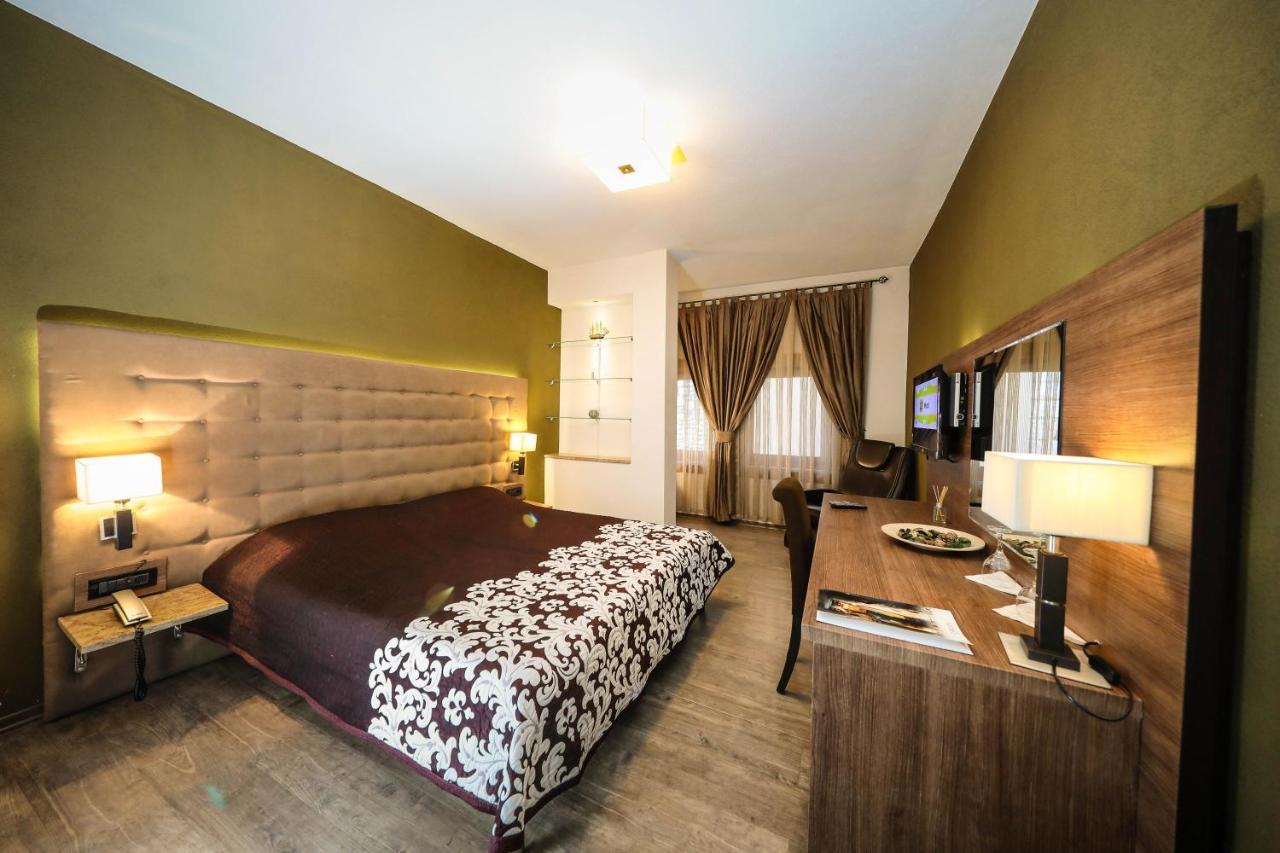 Hotel Carshia E Jupave Gjakova Exteriér fotografie